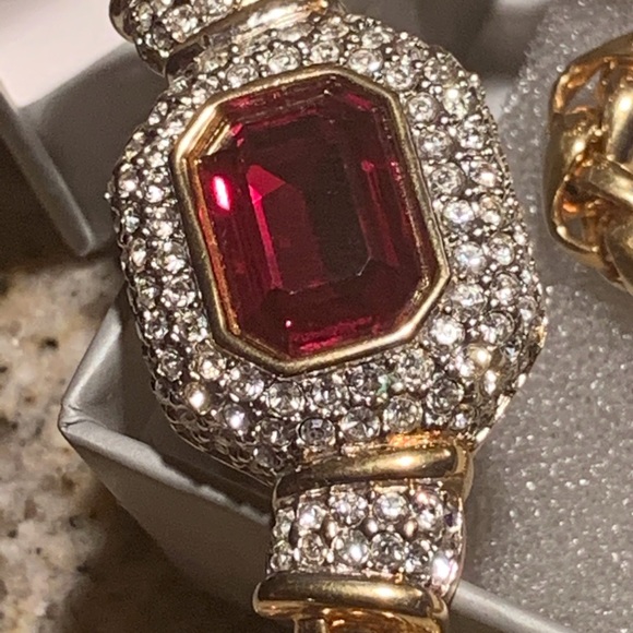 ♥️SWAROVSKI CHAIN NECKLACE GARNET CRYSTAL PENDANT✨ - Picture 5 of 15